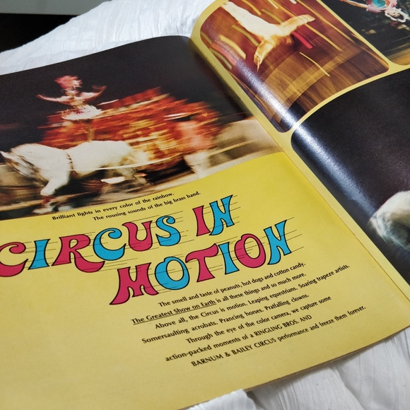 Vintage 1979 Ringling Brothers Circus Magazine - Picture 3 of 10